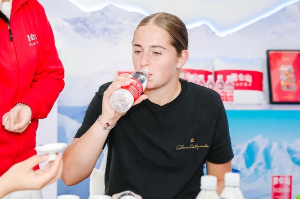 中场核心不 中场核心不