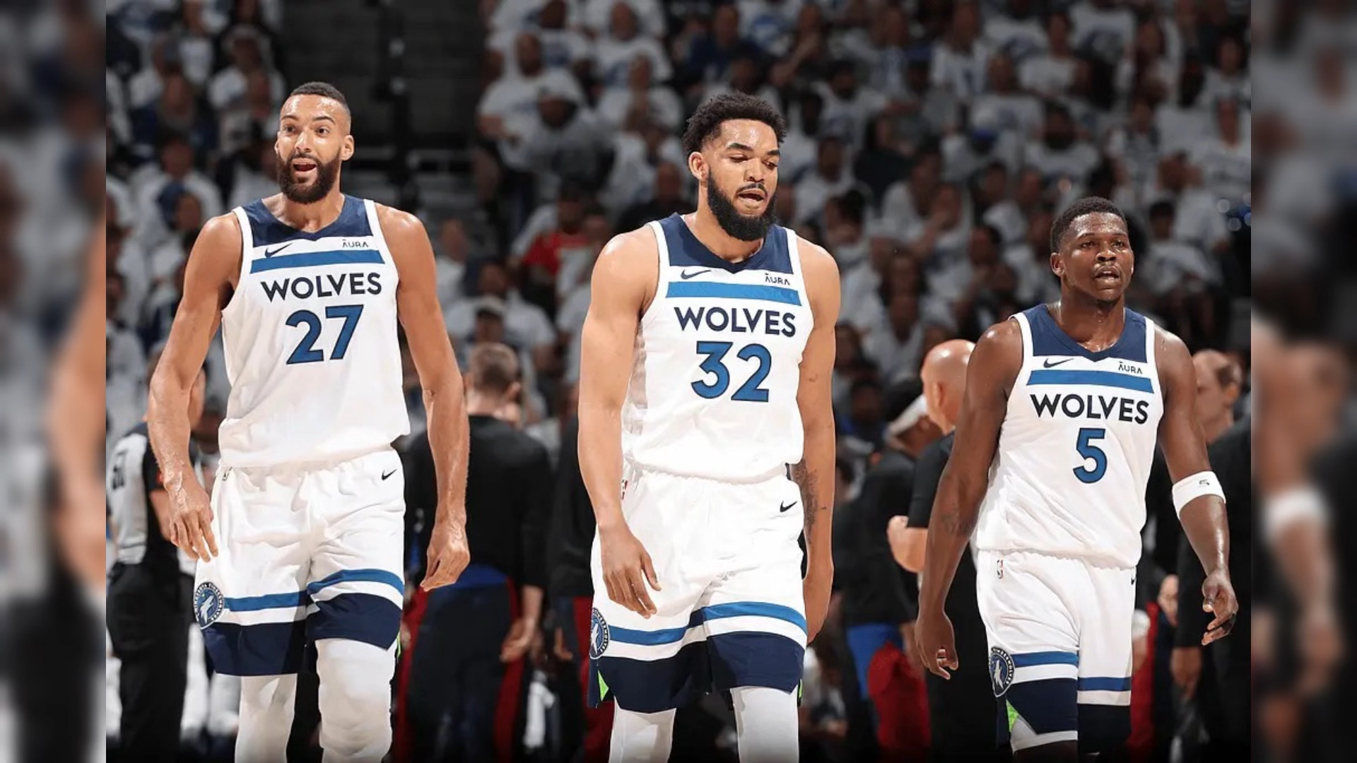 目光平稳 目光平稳