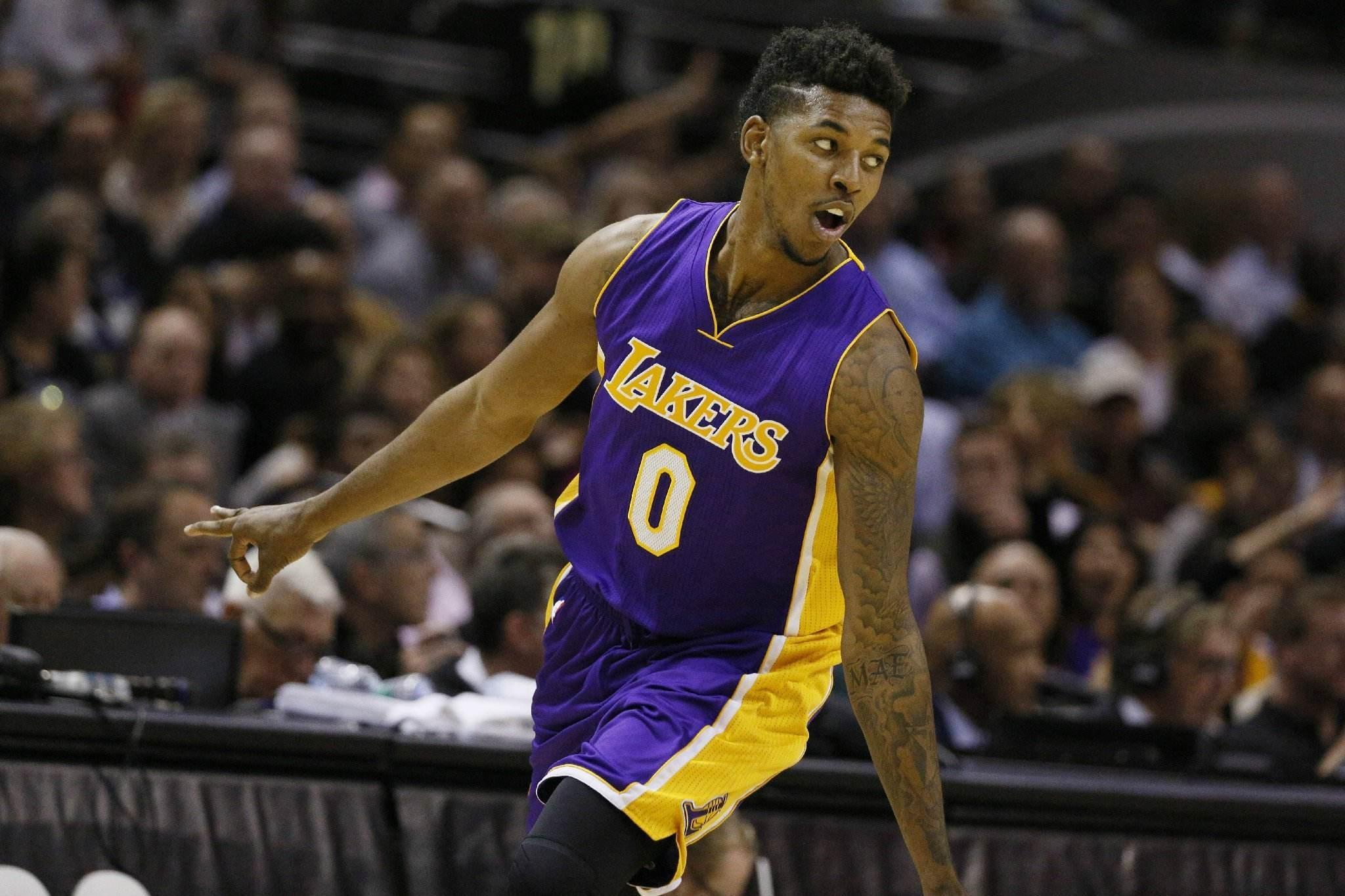 依托移动互 依托移动互